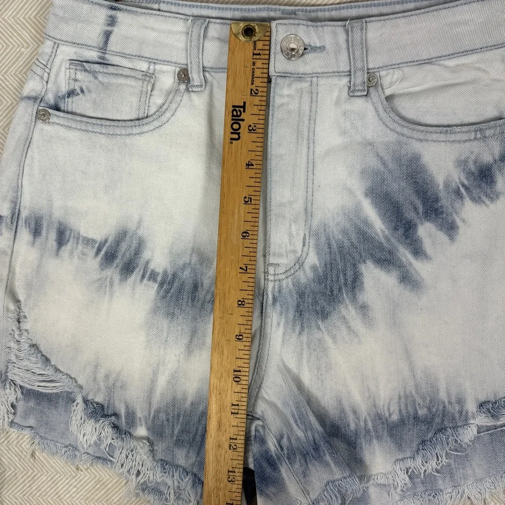 American Eagle Mom Shorts Womens 2 Stretch Denim Distressed High‎ Rise W26xL4